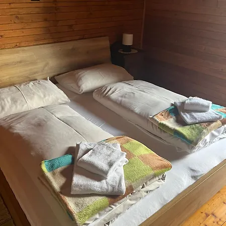 Neuwirth Huette Semesterbostad *