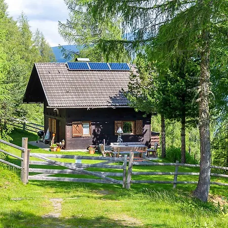 Neuwirth Huette Semesterbostad